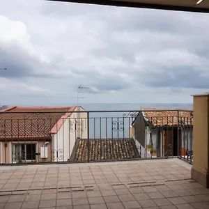 Nick & Santo's Holiday Homes R Giardini Naxos